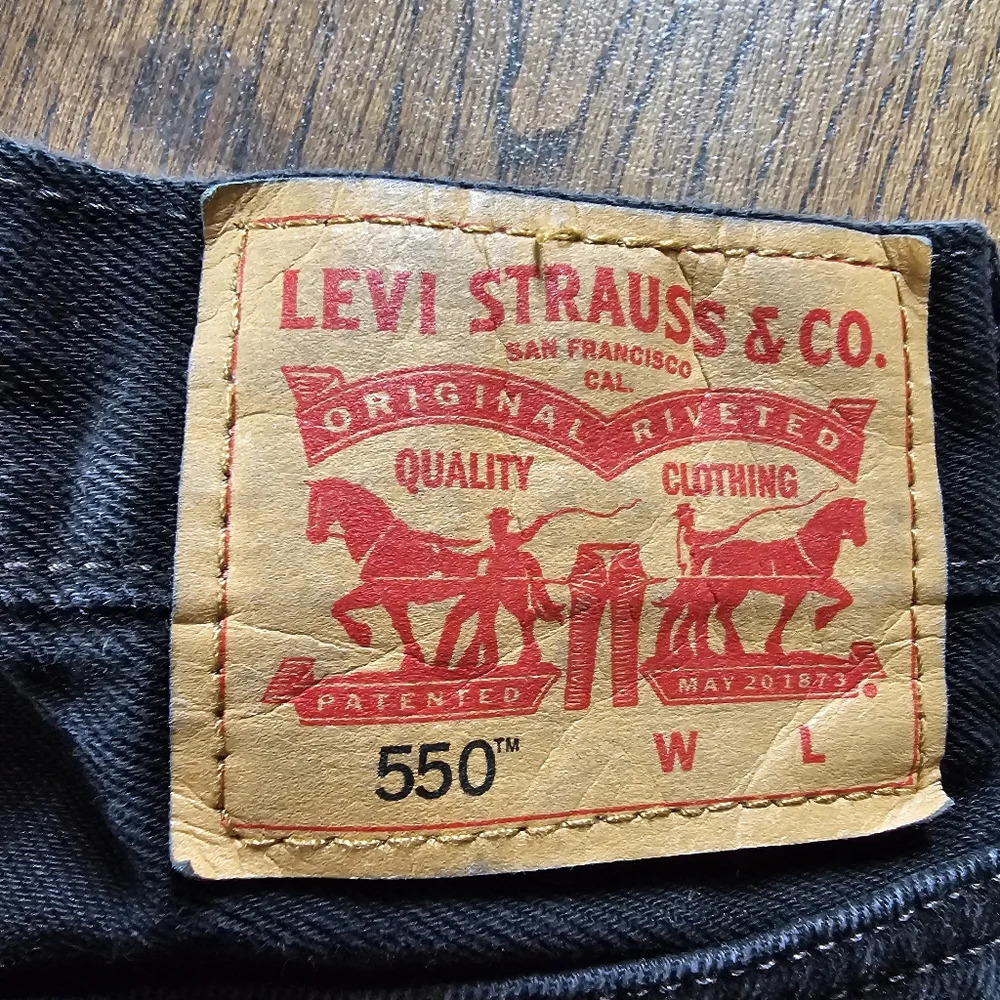 Levi's 550 Faded Black Relaxed Fit straight Leg Jeans Size Men's 46x32 - Picture 12 of 14